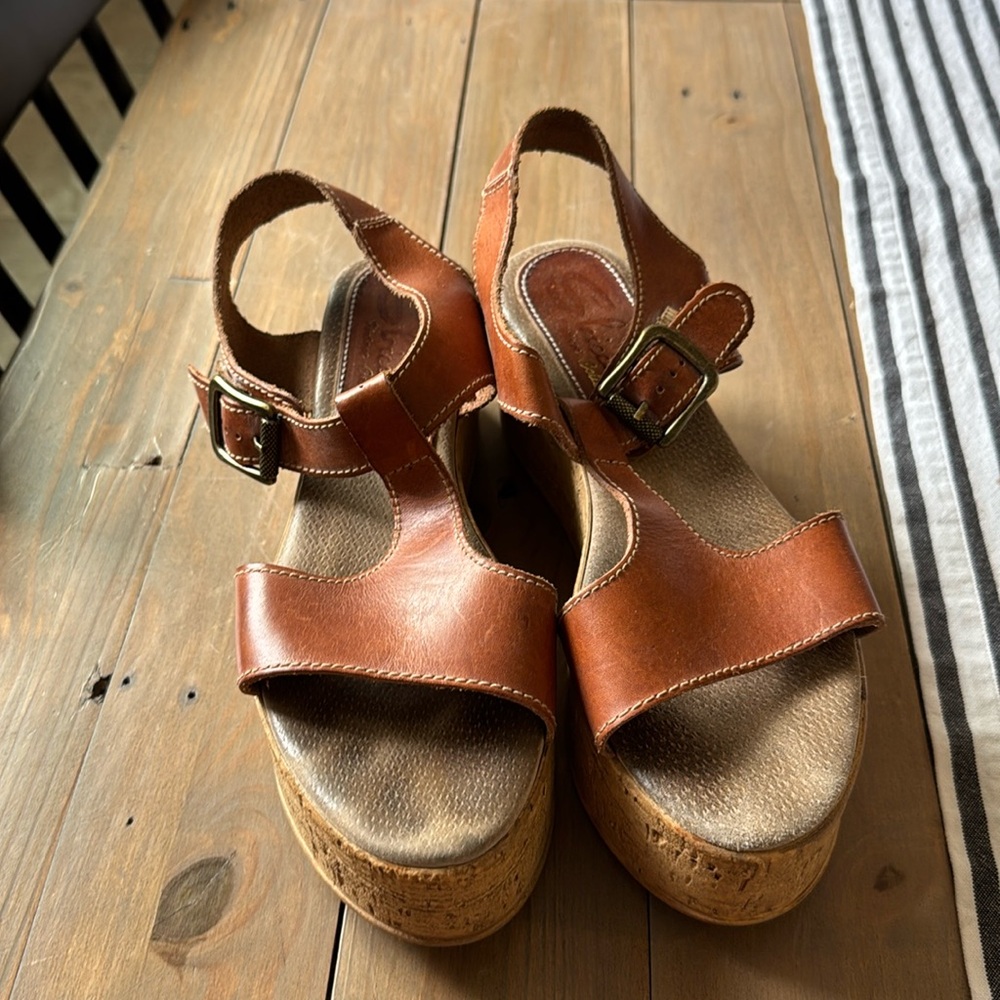 Sbicca Vintage Collection Sandals - size 40 (9)